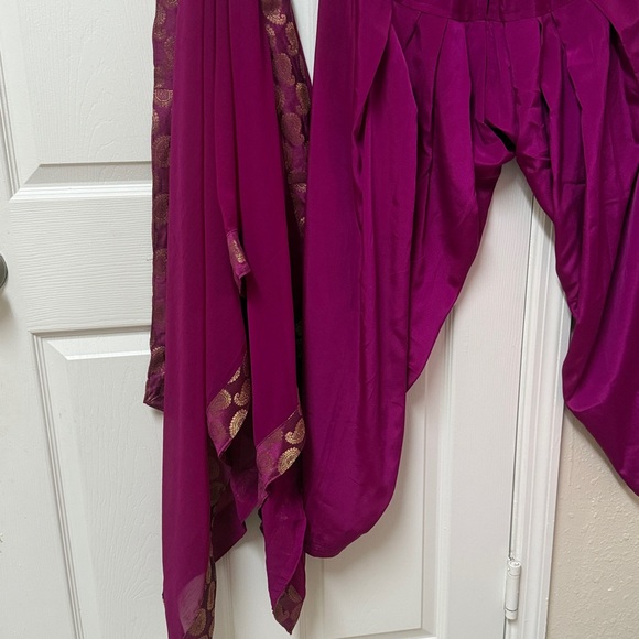 Pakistani Indian Yellow and Purple Embroidered Kurta Set - Picture 9 of 9